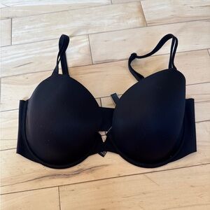 Victoria’s Secret 36DD Bra